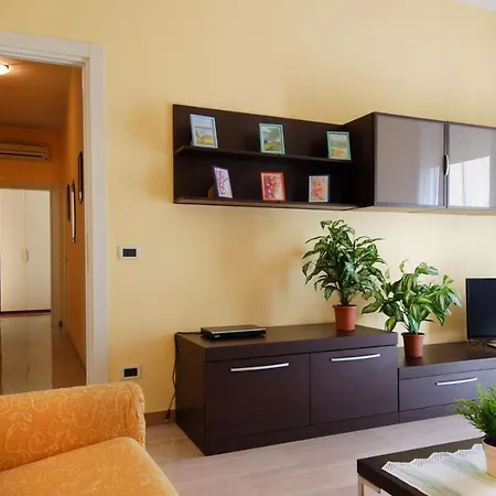アパート Ur-nest Gigli 1 Bedroom